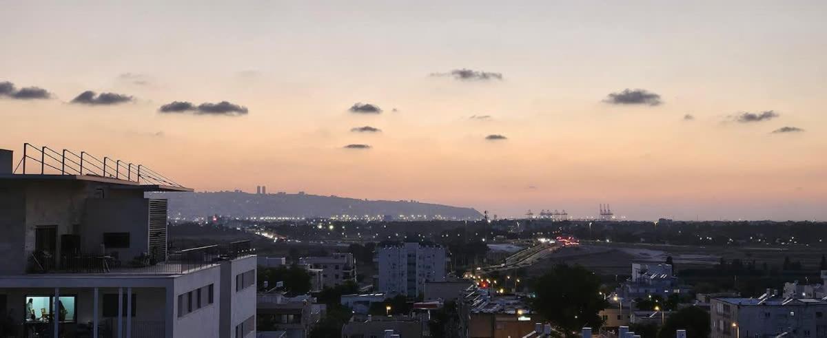 Qiryat Ata Stunning And Spacious In Kiryat Ata מראה חיצוני תמונה